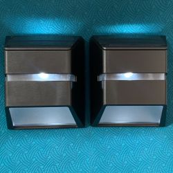 2 LED Multi-Direction Solar Fence Light