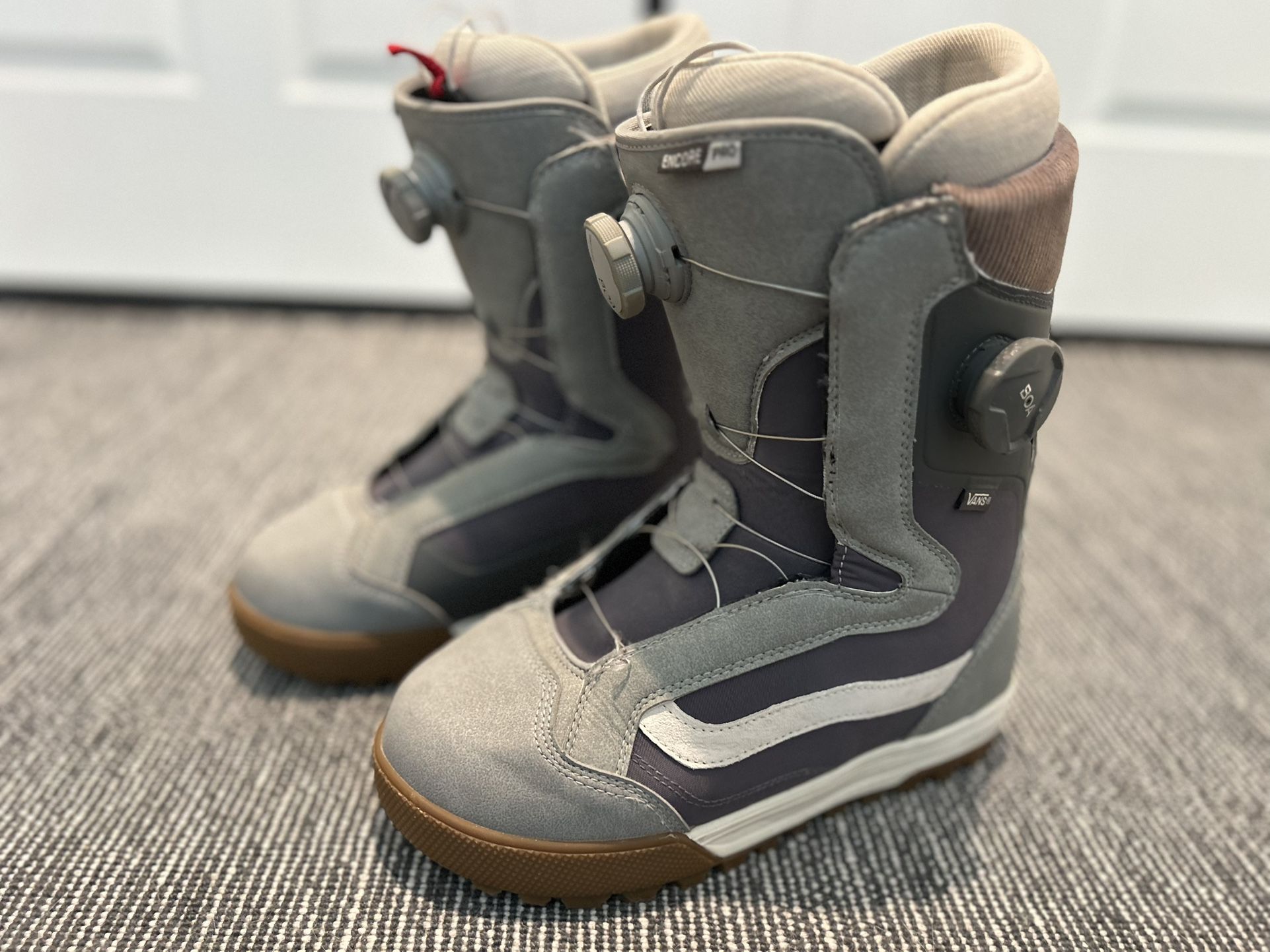 Vans Encore Pro Women’s Snowboard Boots Size 9 (fits 8/8.5) Gray/Marshmallow