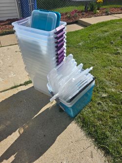 17 like new clear plastic tote storage containers