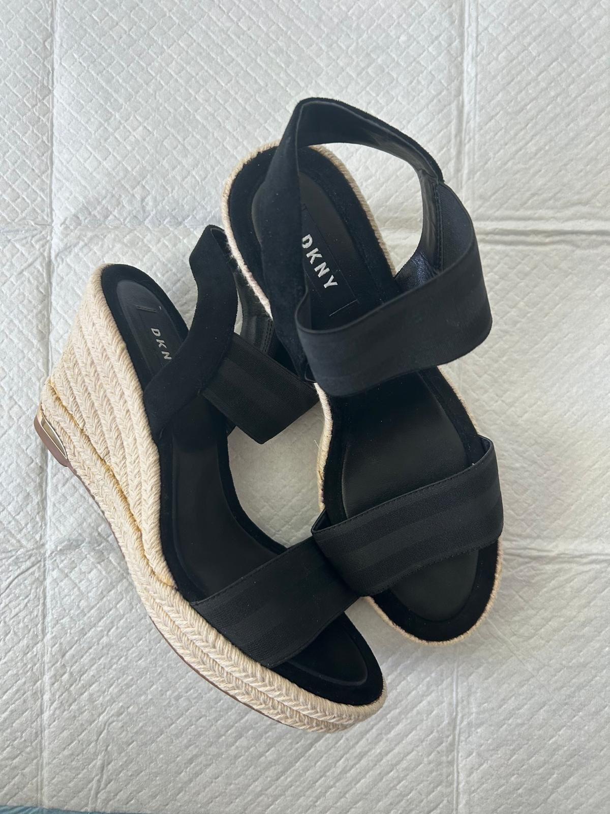 DKNY Heels Strap Espadrille. Size 9.