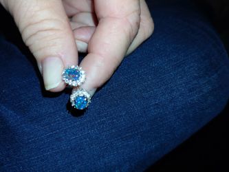 NEW GENUINE  SILVER AUSTRALIAN OPAL CRYSTAL EARRINGS