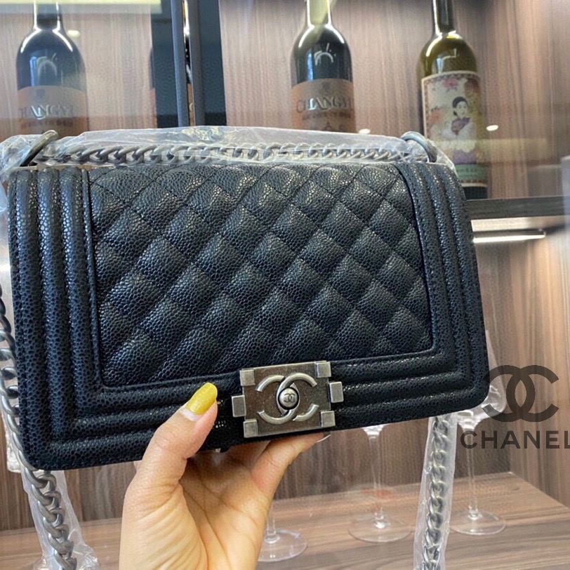 Chanel leboy bag 67086 25x15x10cm 3 for Sale in Renton, WA - OfferUp