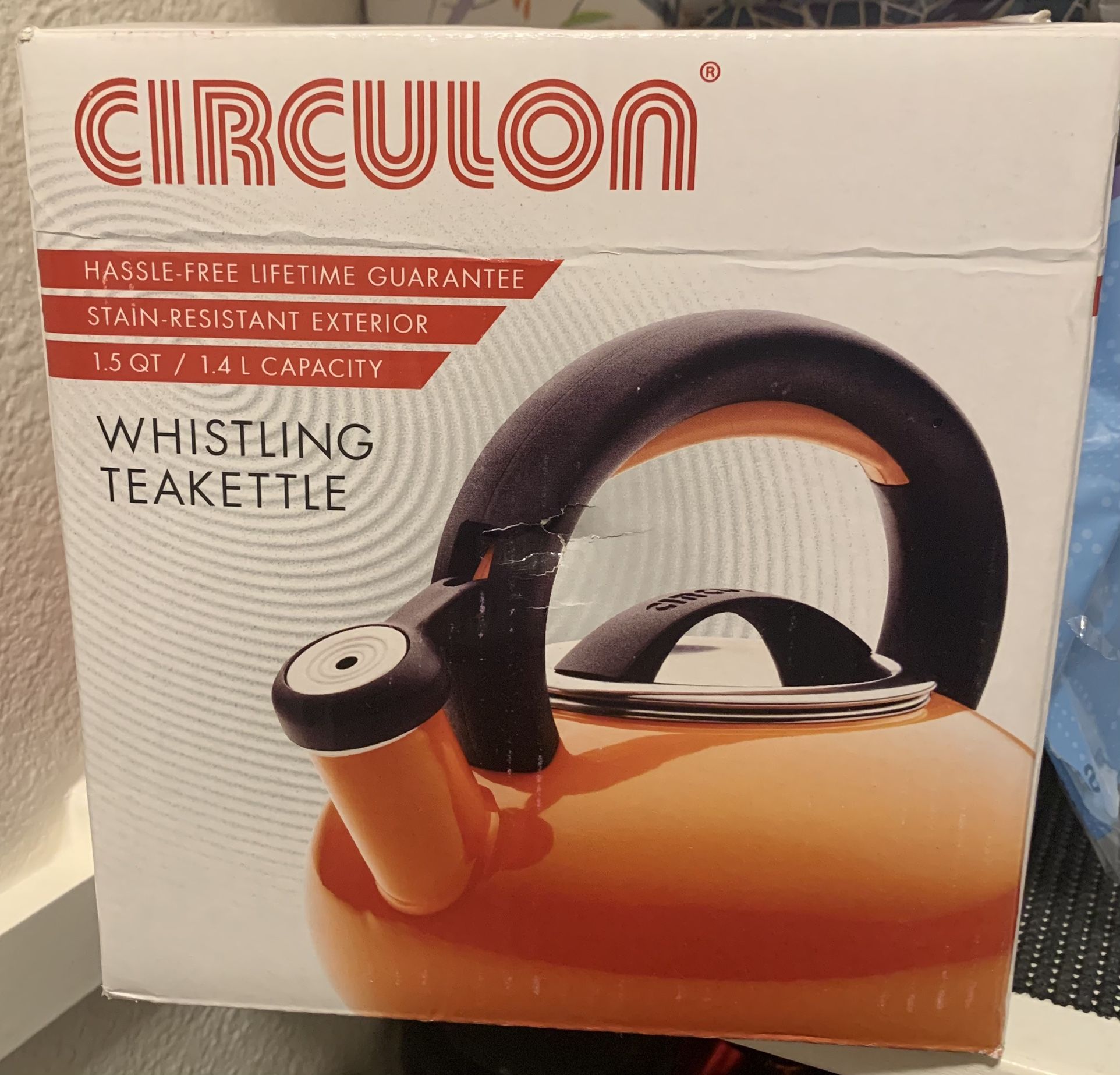 Circulon Whistling Teakettle