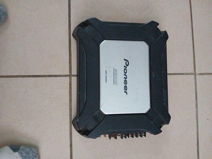 Powerful Car Audio Amplifier