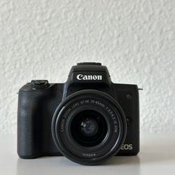 Canon M50