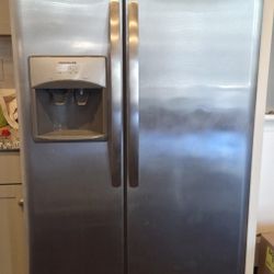 Frigidaire Refrigerator And Freezer