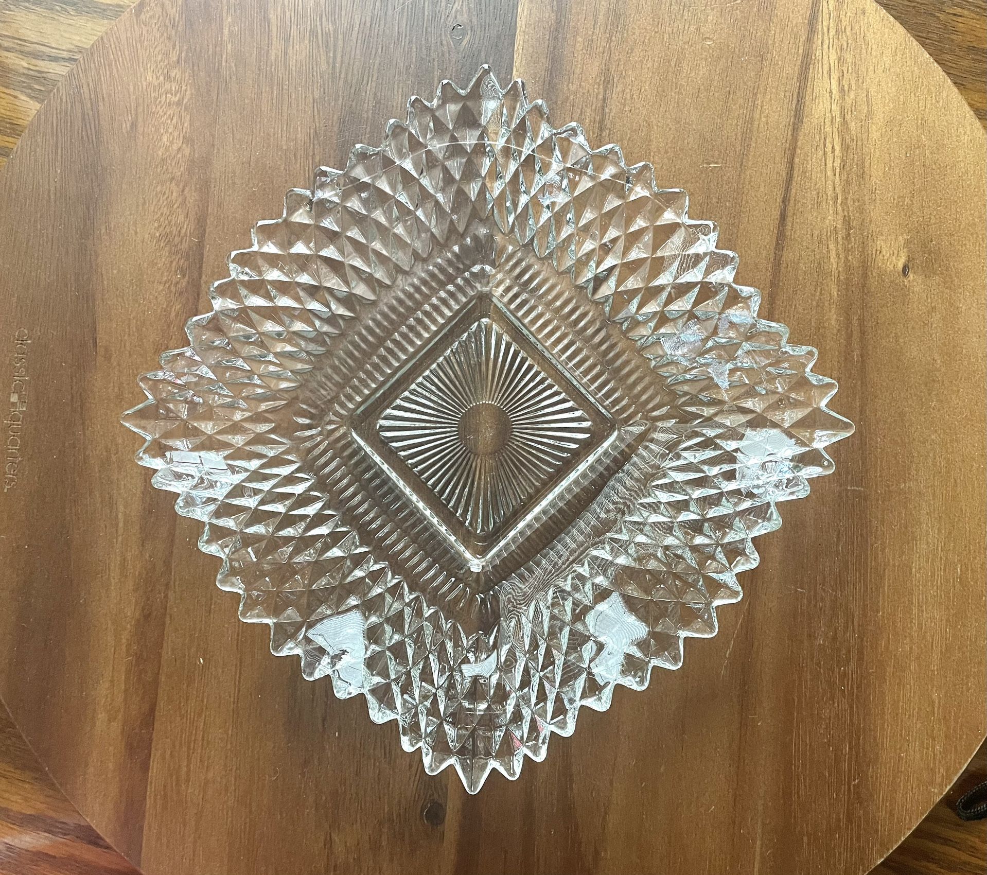 **VINTAGE** Indiana Glass Diamond Point Candy/Trinket Dish - Ruffle Edge -6 3/4”