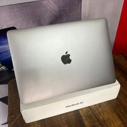 Mac Book