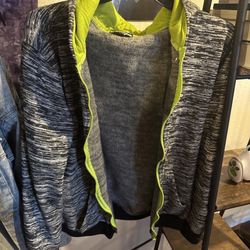 Sweatshirt