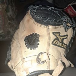 Baseball Glove 