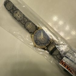 Gucci Watch 