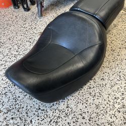 2006-2015 Harley Dyna Touring Seat