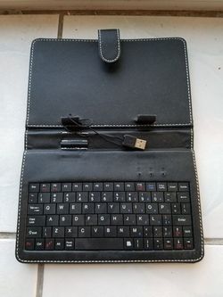 Black Keyboard Case for a 7" or 8" tablet