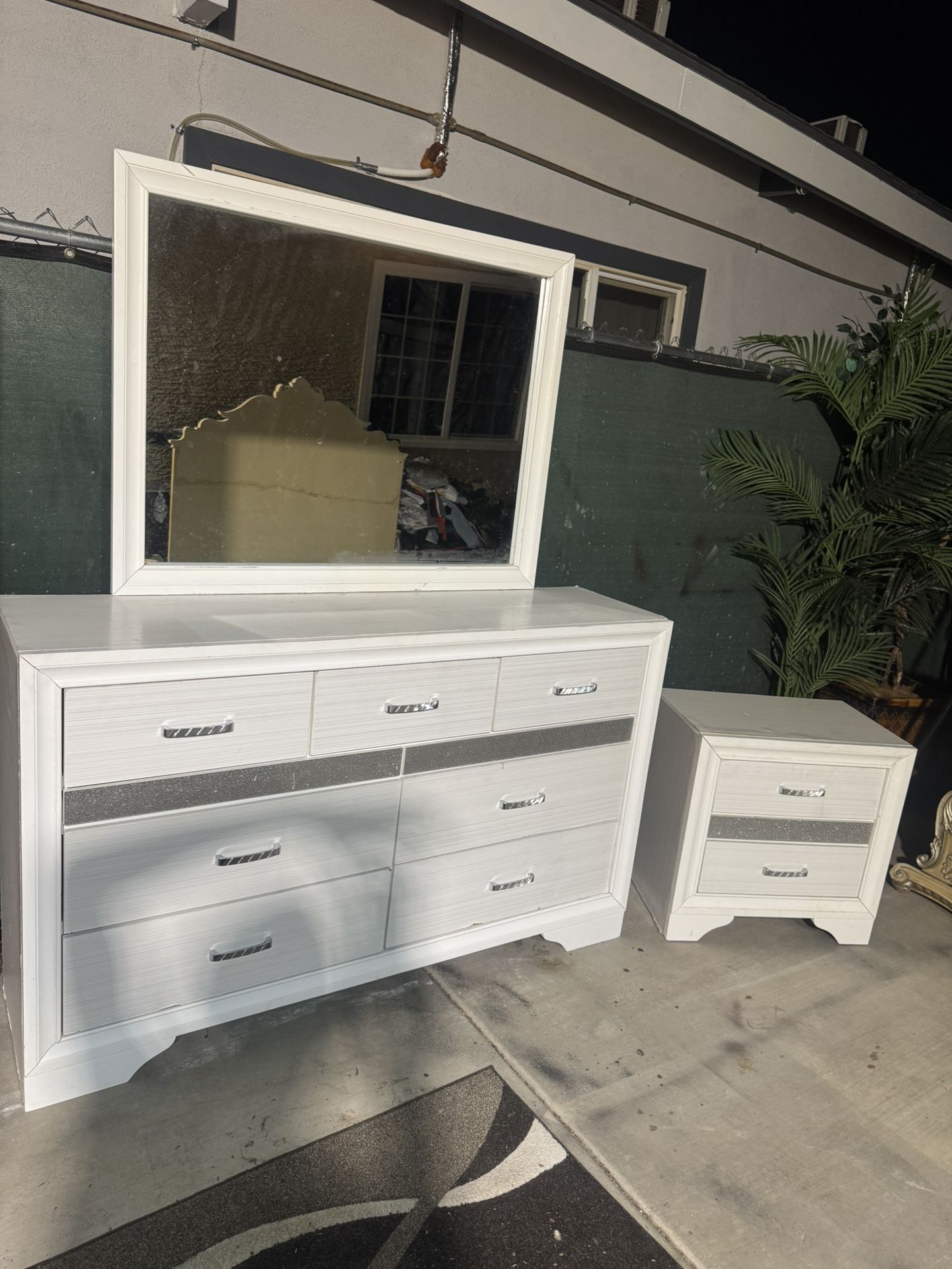 White Bedrooms Set /// Free Delivery Available 🚛🚛