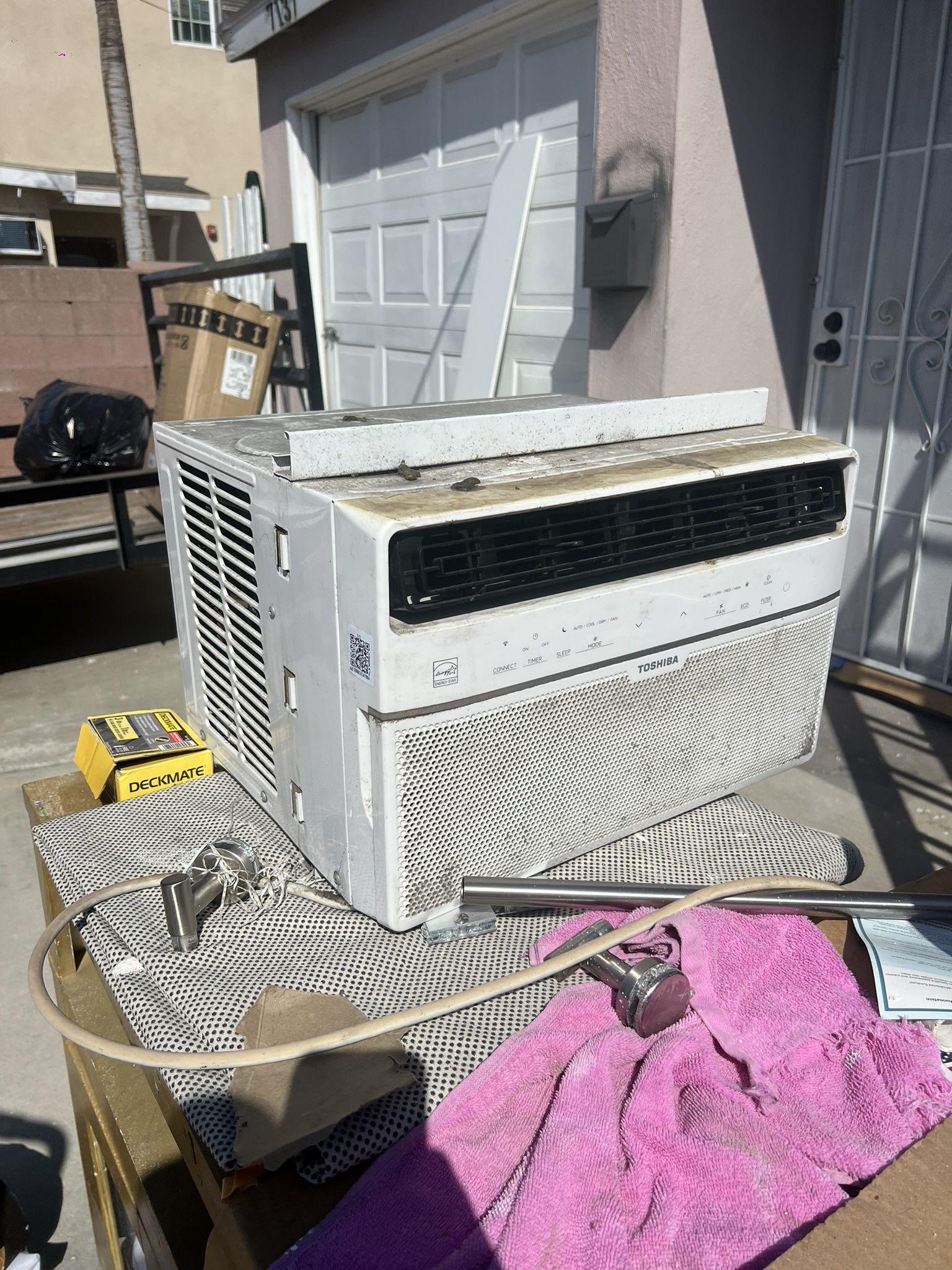 AC Window Unit 8000 BTU