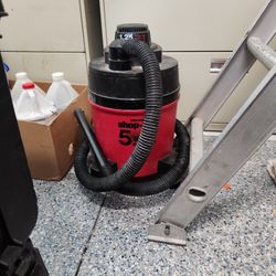 5 Gallon Dry/Wet Shoo Vac