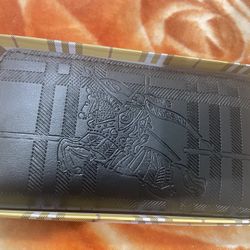 Burberry Long Clip Wallet