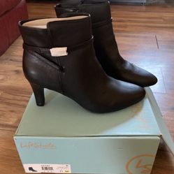 New! Life Stride Black Guild Boots Size 11