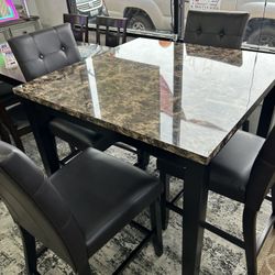 Counter Height Dining Table Set / Financing Available 