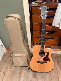 Taylor guitar
