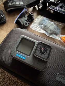 GoPro Action 12 black Camera with Accessories