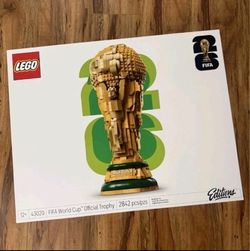 LEGO Editions FIFA World Cup Official Trophy Building Set 43020 - New, Sealed ⚽️