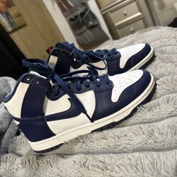 Nike Navy Blue Size 8.5 Men 