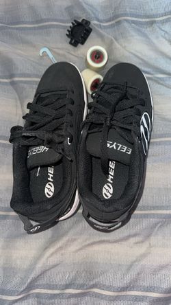 Youth Heelys Size 6 Youth