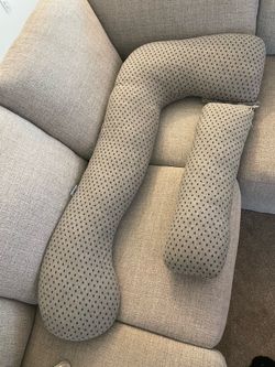 Pregnancy pillow