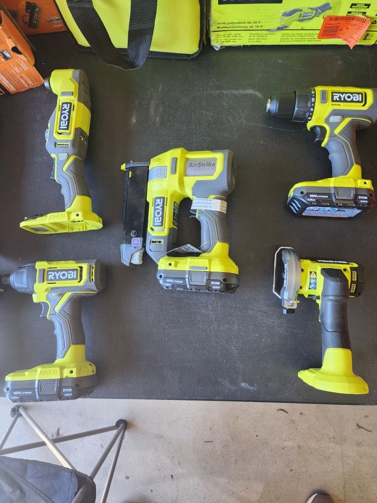 5 Piece RYOBI TOOL SET WITH 3 BATTERIES AND CHARGER