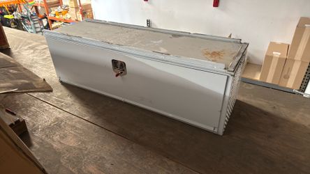 Scelze Truck tool box