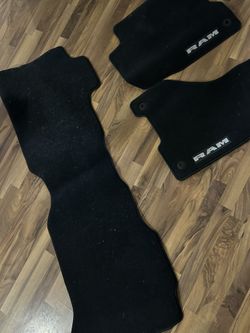 2022 Dodge Ram 2500 Mats