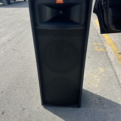 JBL TR225 passive PA speaker