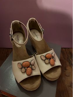 Woman’s shoes