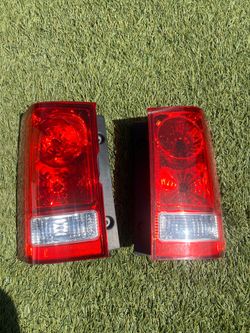 2013 Honda Pilot OEM Factory Rear Tail Lights (Pair) – Great Condition