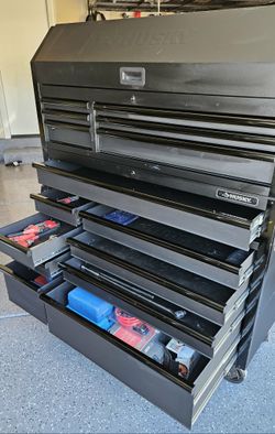 Husky Rolling Tool Chest **JUST THE BOTTOM BOX**