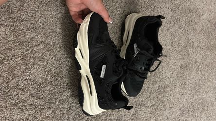 Steve Madden Sneakers 