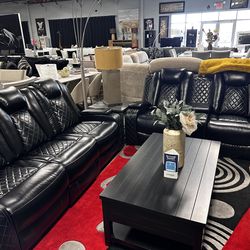 Gorgeous reclining sofa set! $1699 🖤📦🔥