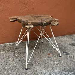Sea Turtle Wood Carve patio end table