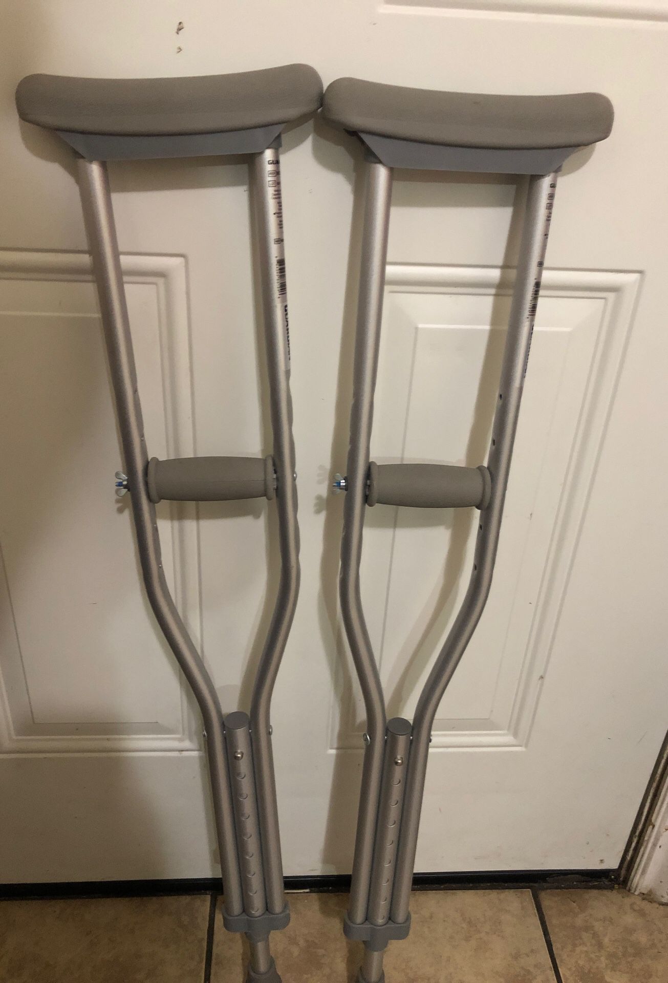 Free kids crutches