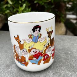 Vintage Disney Parks Mug Snow White and the Seven Dwarfs with gold trim