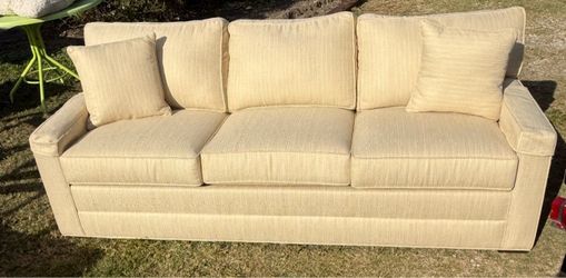 Comfortable 3-Seater Sofa / Couch - Cream / Beige