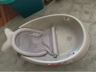 Baby bath tub