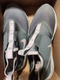 Nike Flex Runner Size 7y Or 8.5 Women