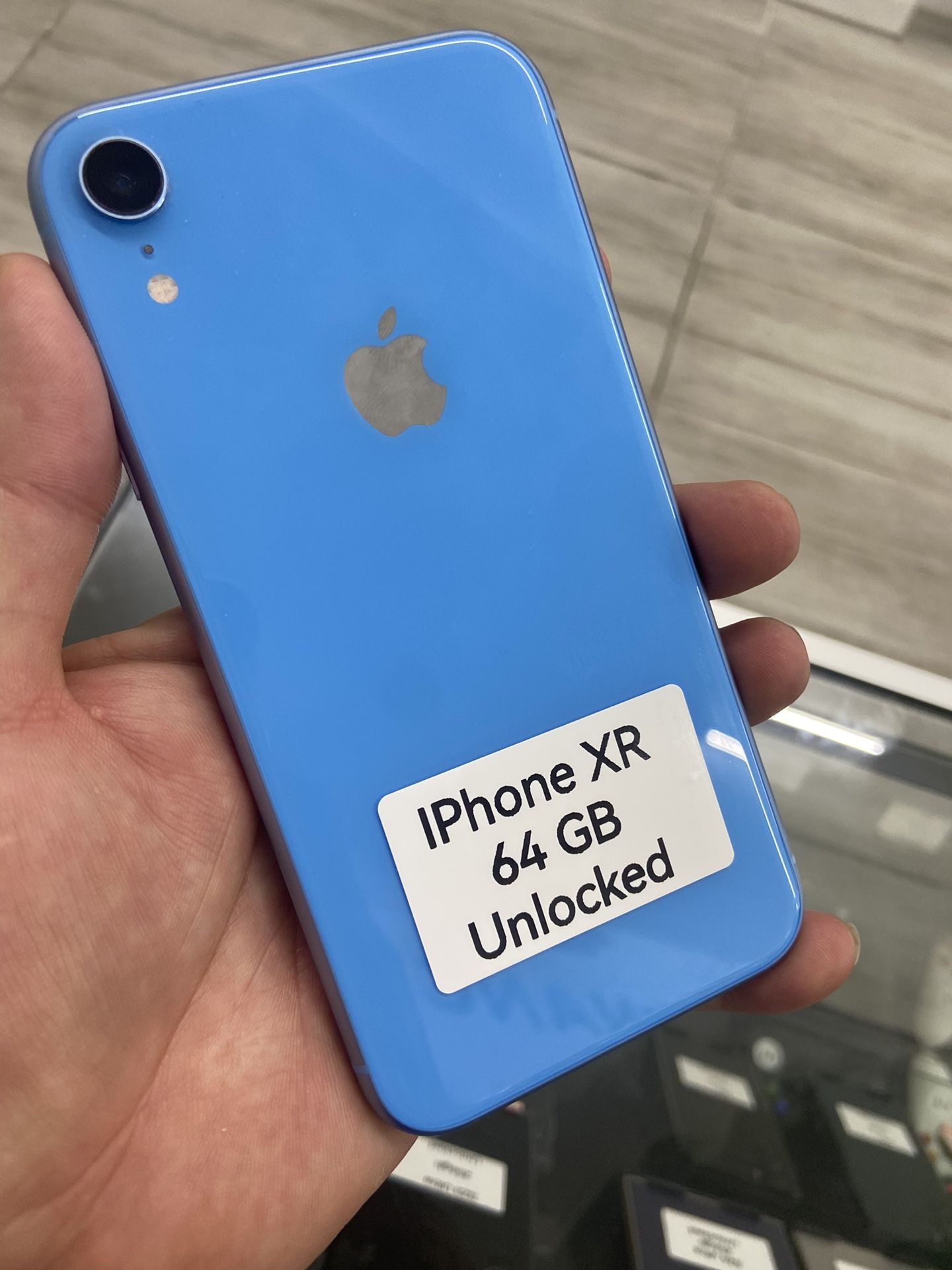 iPhone XR Unlocked. Cash Or $50 Down W Approval 