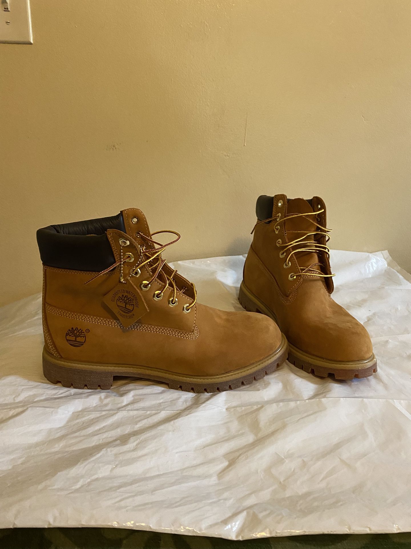 Timberland Men's 10061 6-Inch Premium Wheat Waterproof, Size 11, No Box. 