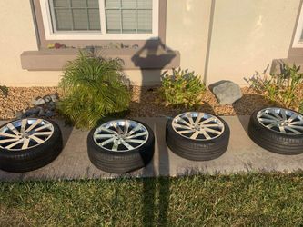 Tires and rims243/35ZR20