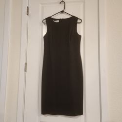 New with tag Studio by London Times classic black sleeveless shift/sheath dress, size 8