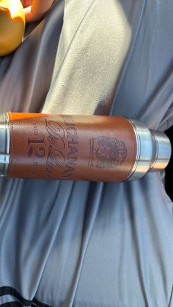 Buchanan's De Luxe 12 Years shaker