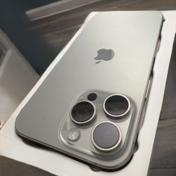 iPhone 16 Pro Max 256GB CARRIER T-MOBILE 